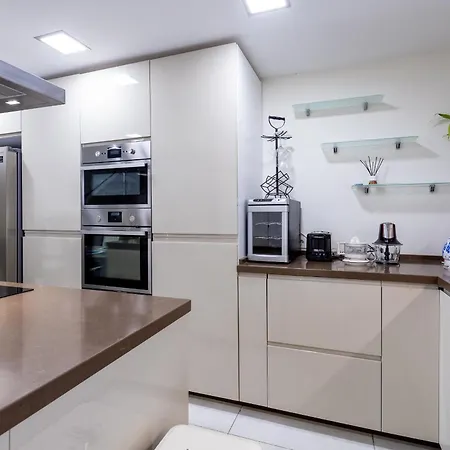 Townhouse In Fanabe Area * アデヘ